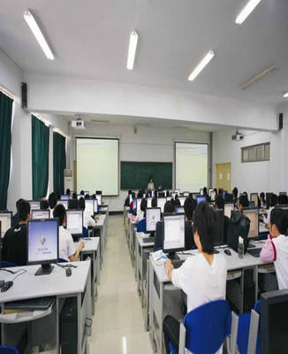 南充郵電工業學校計算機應用專業招生簡介 中專+大專雙學歷培養